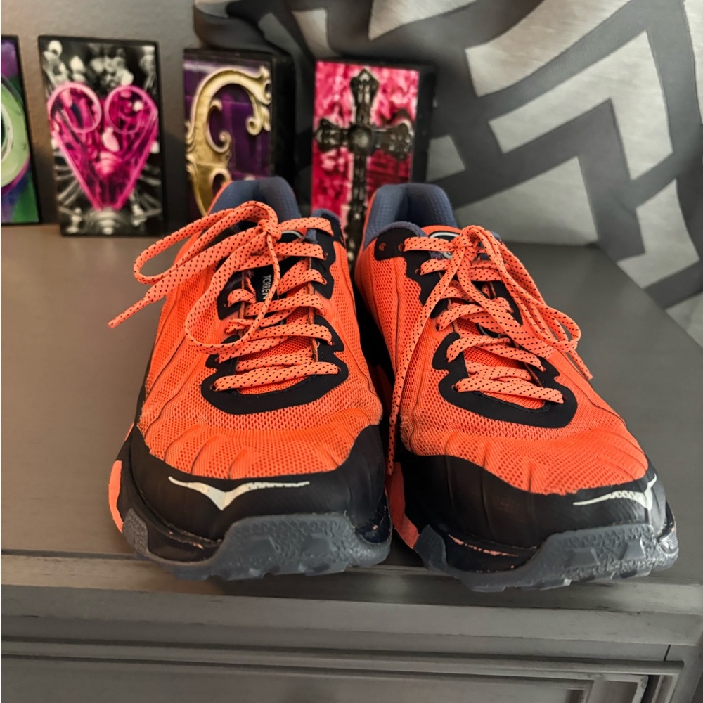 Hoka Athletic Running Shoes GUC WOMENS SZ 9